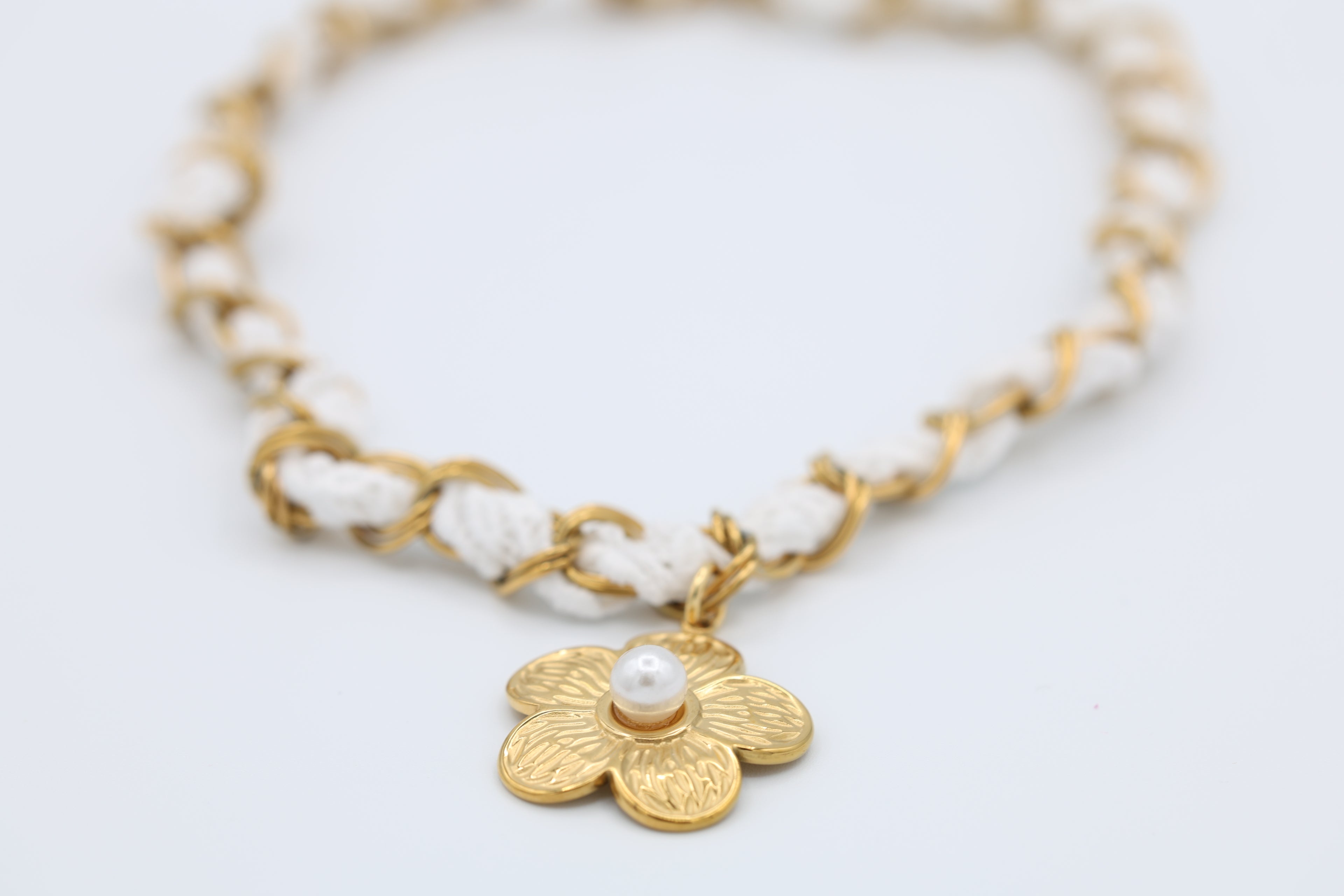 Aria - Gold Lace Chain Necklace with Flower Pendant