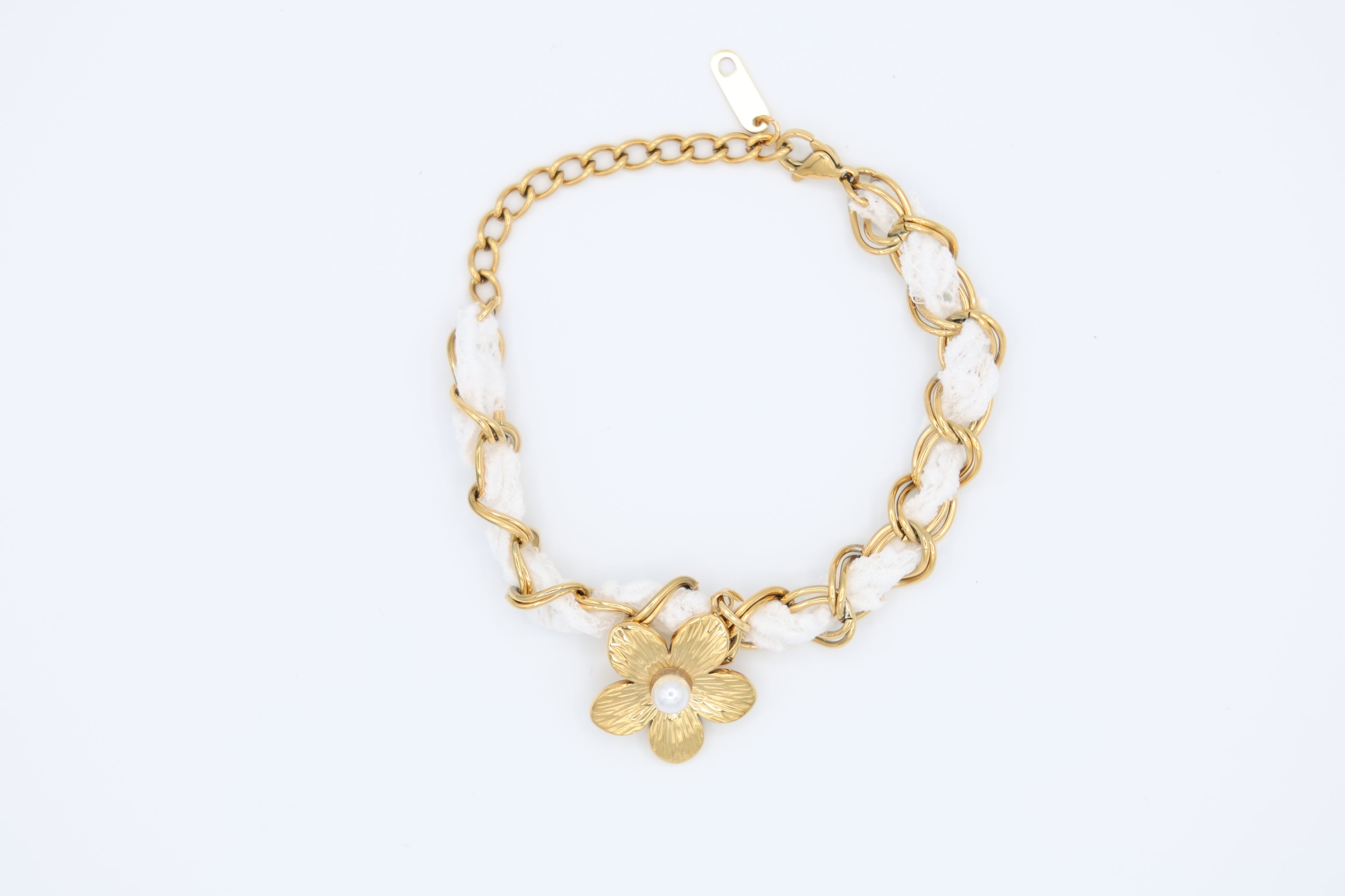 Aria - Gold Lace Chain Bracelet with Flower Pendant
