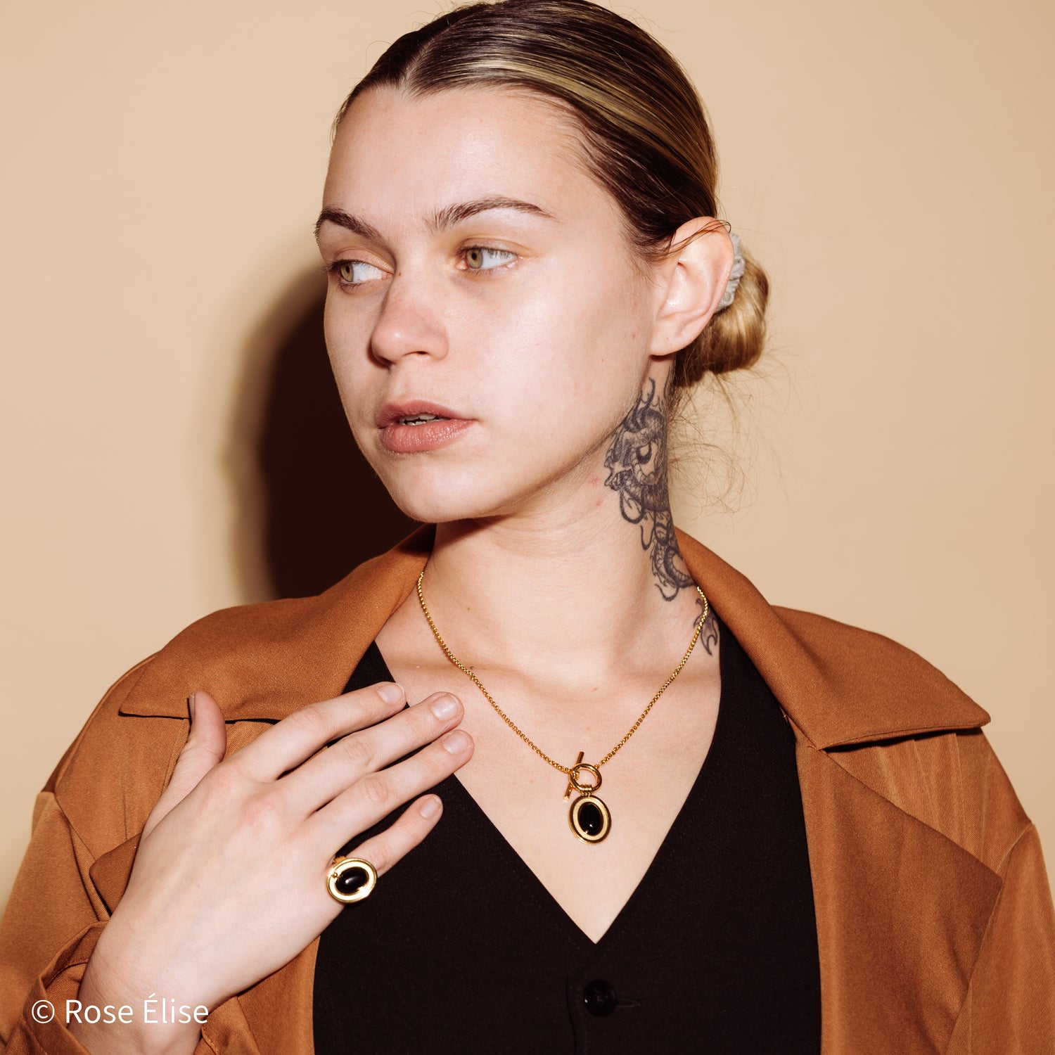 Noir - 18k Gold Black Onyx Necklace