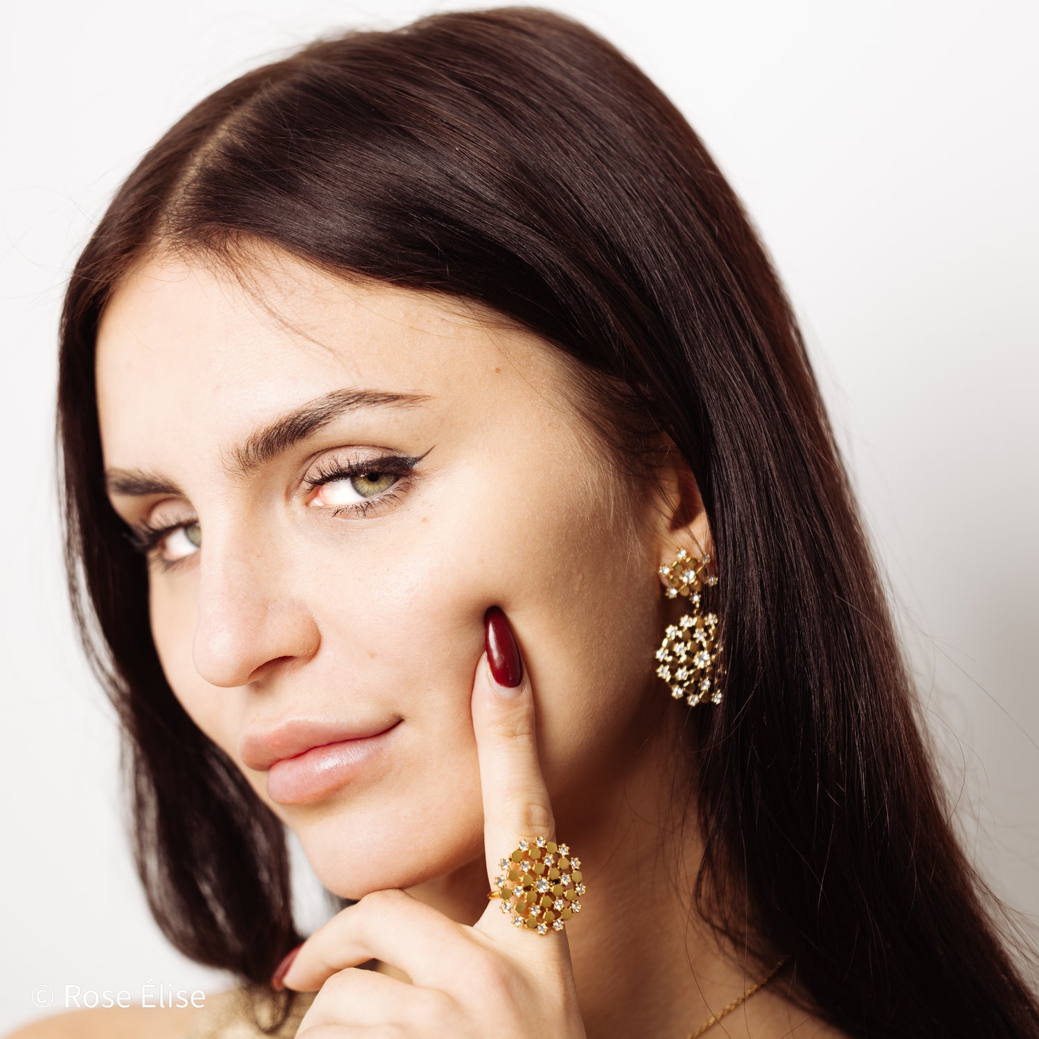 Alvéole - 18k Gold Honeycomb Czech Diamond Ring