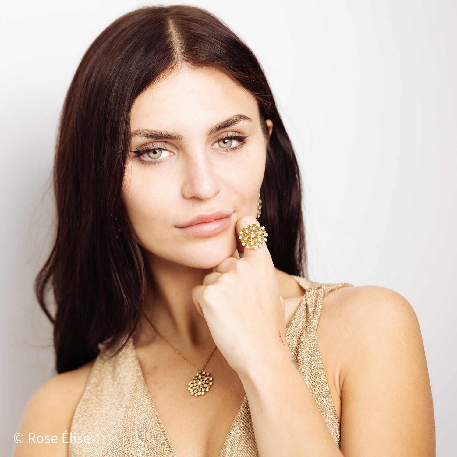 Alvéole - 18k Gold Honeycomb Zircon Necklace