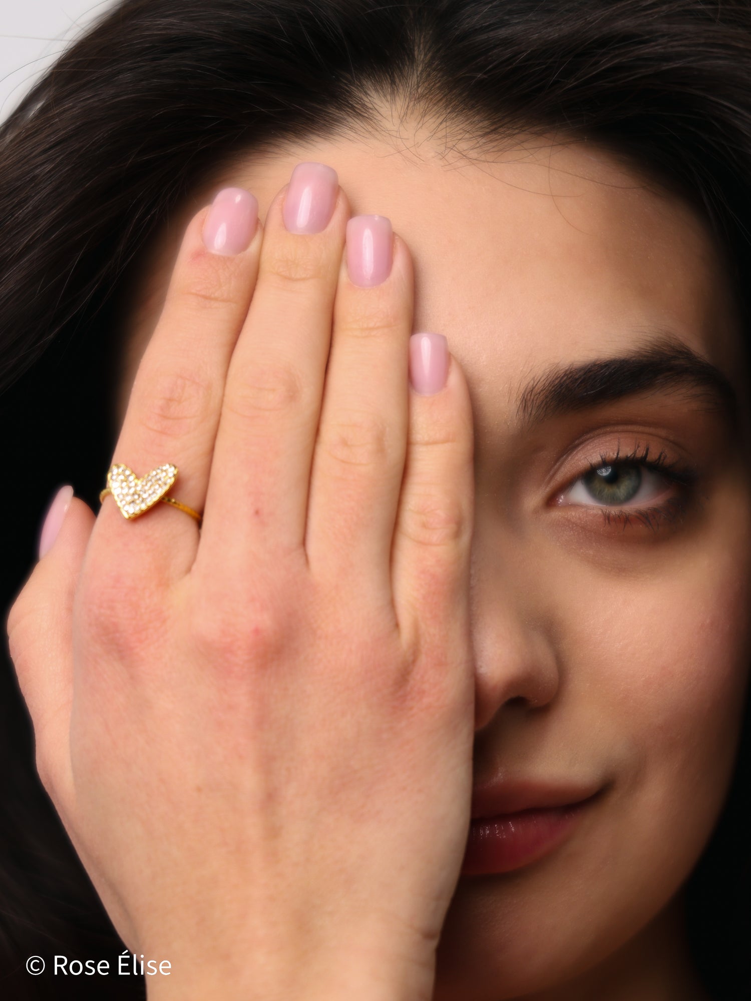 Étincelle - 18k Gold Pavé Crystal Heart Ring