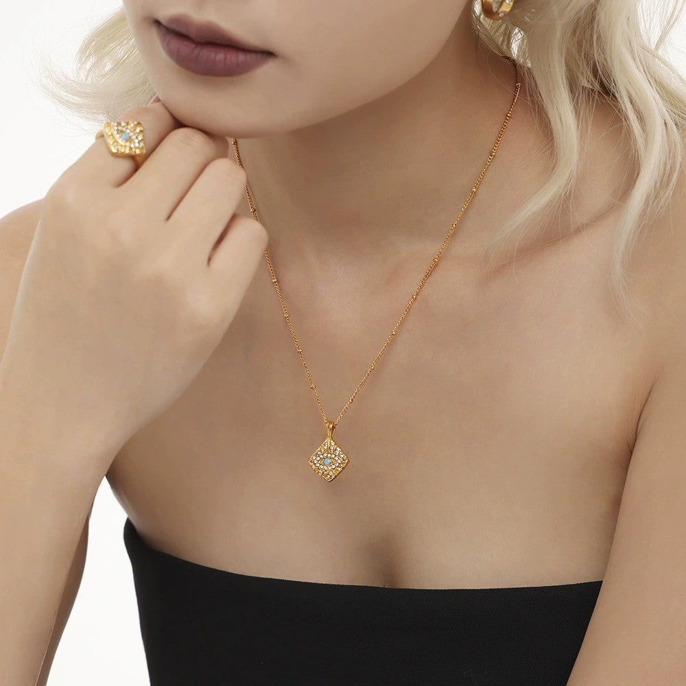 Celestia - 18k Gold Czech Diamond Necklace