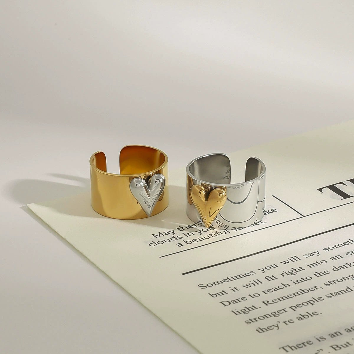 Dualité - Two-Tone Heart Ring